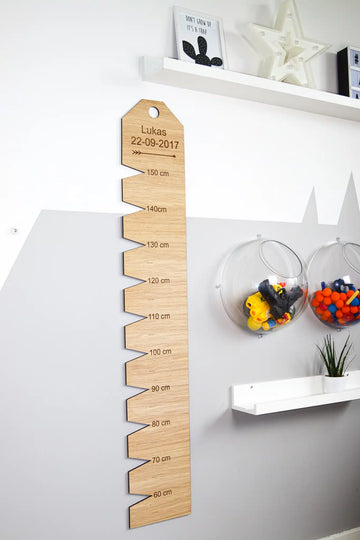 Groeimeter met naam - 120×20 cm.