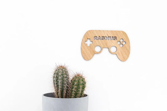 Naambordje - Controller met naam - 25×16 cm