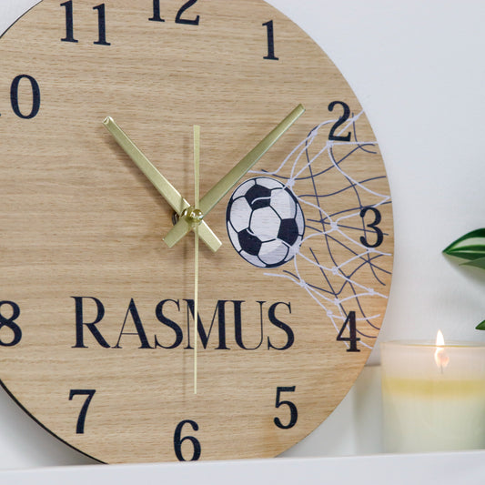 Wandklok – Eikenhout – Voetbal met naam